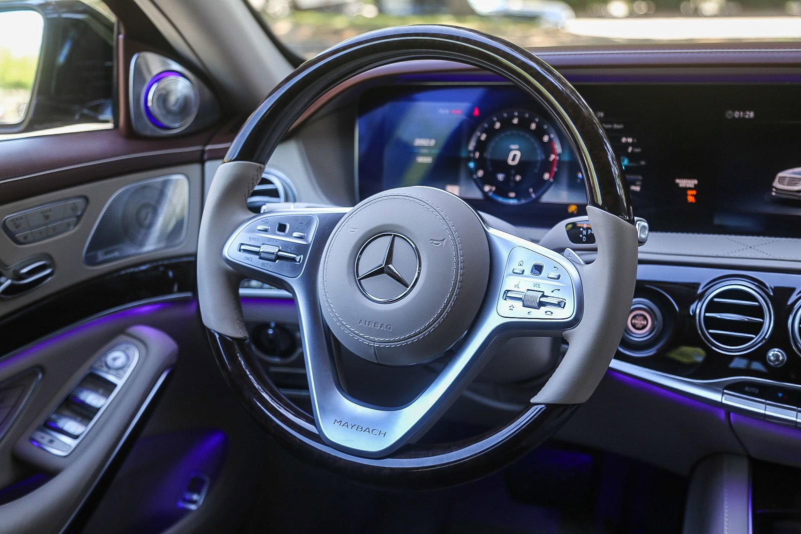 Used 2020 Mercedes-Benz Maybach S 560 4MATIC image 13