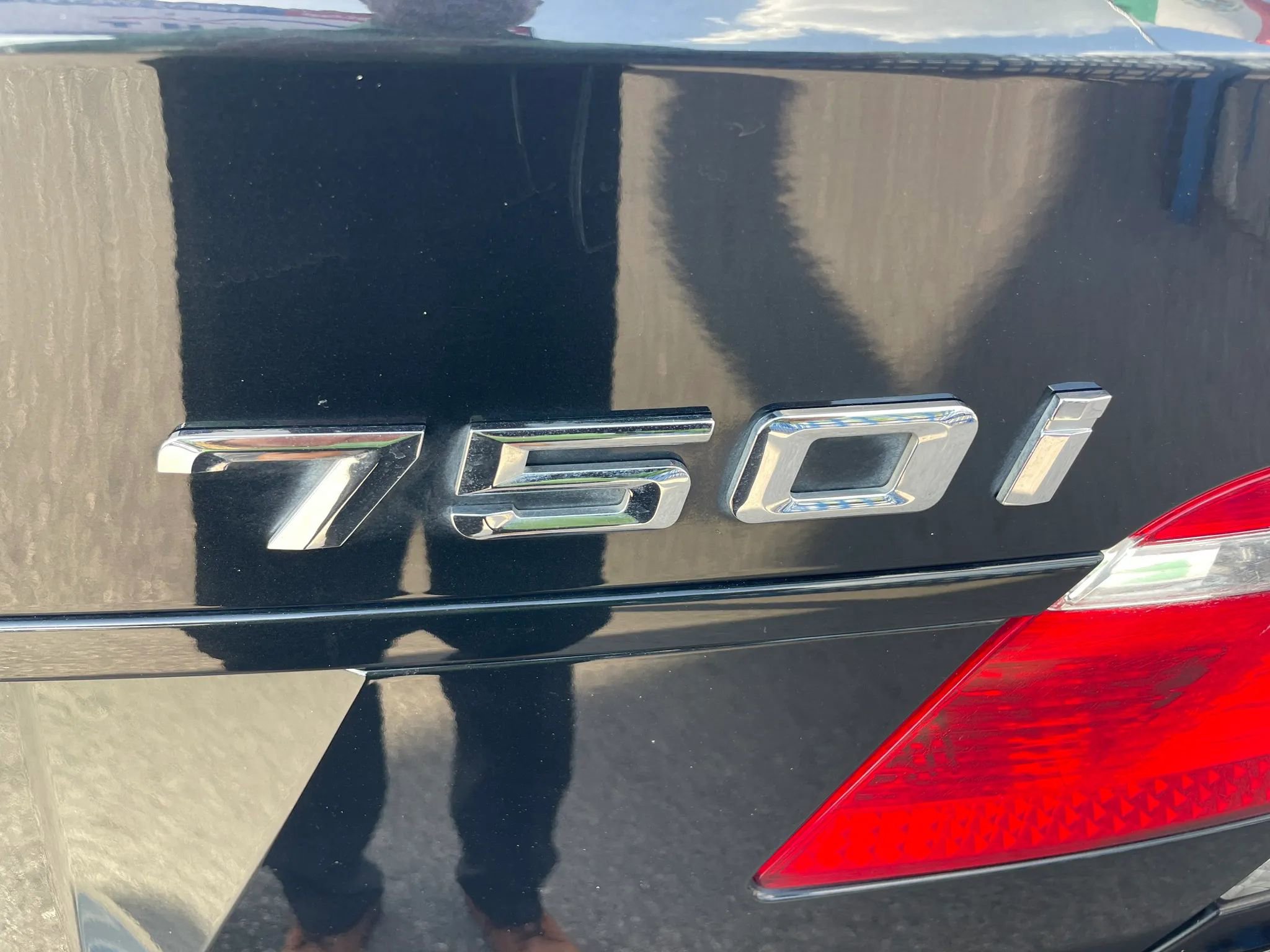 Used 2008 BMW 750i image 10