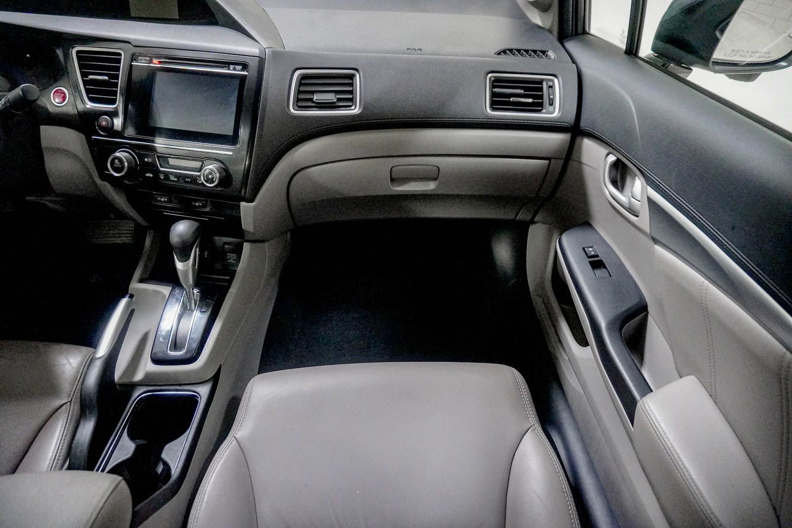 Used 2015 Honda Civic EX-L image 31