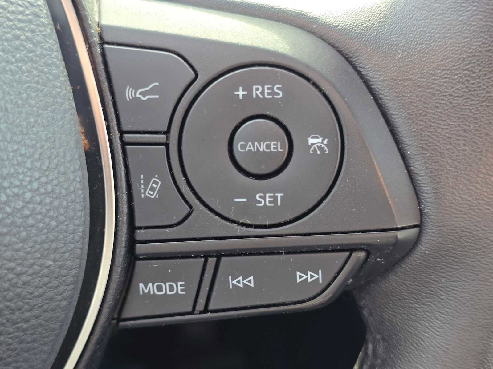 Used 2022 Toyota RAV4 XLE w/ Convenience Package AWD/4WD image 39