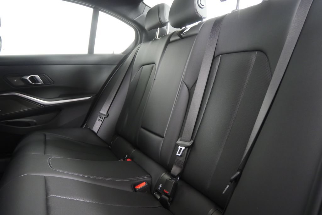 New 2026 BMW 330i Sedan w/ M Sport Package RWD image 15