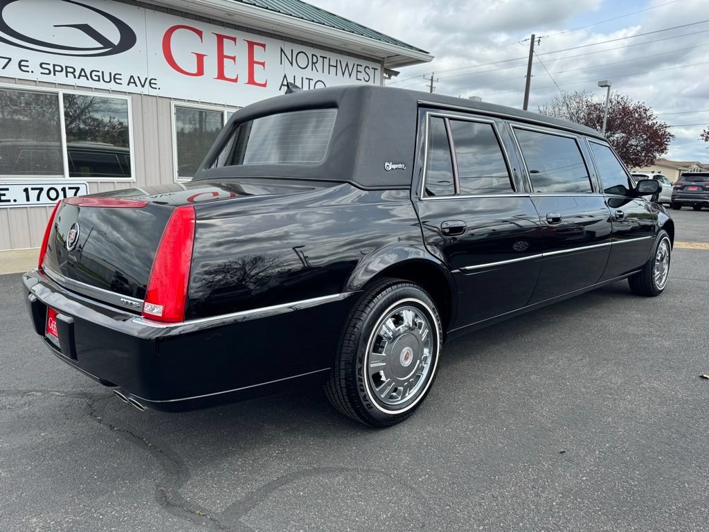 Used 2010 Cadillac DTS Limousine FWD image 4