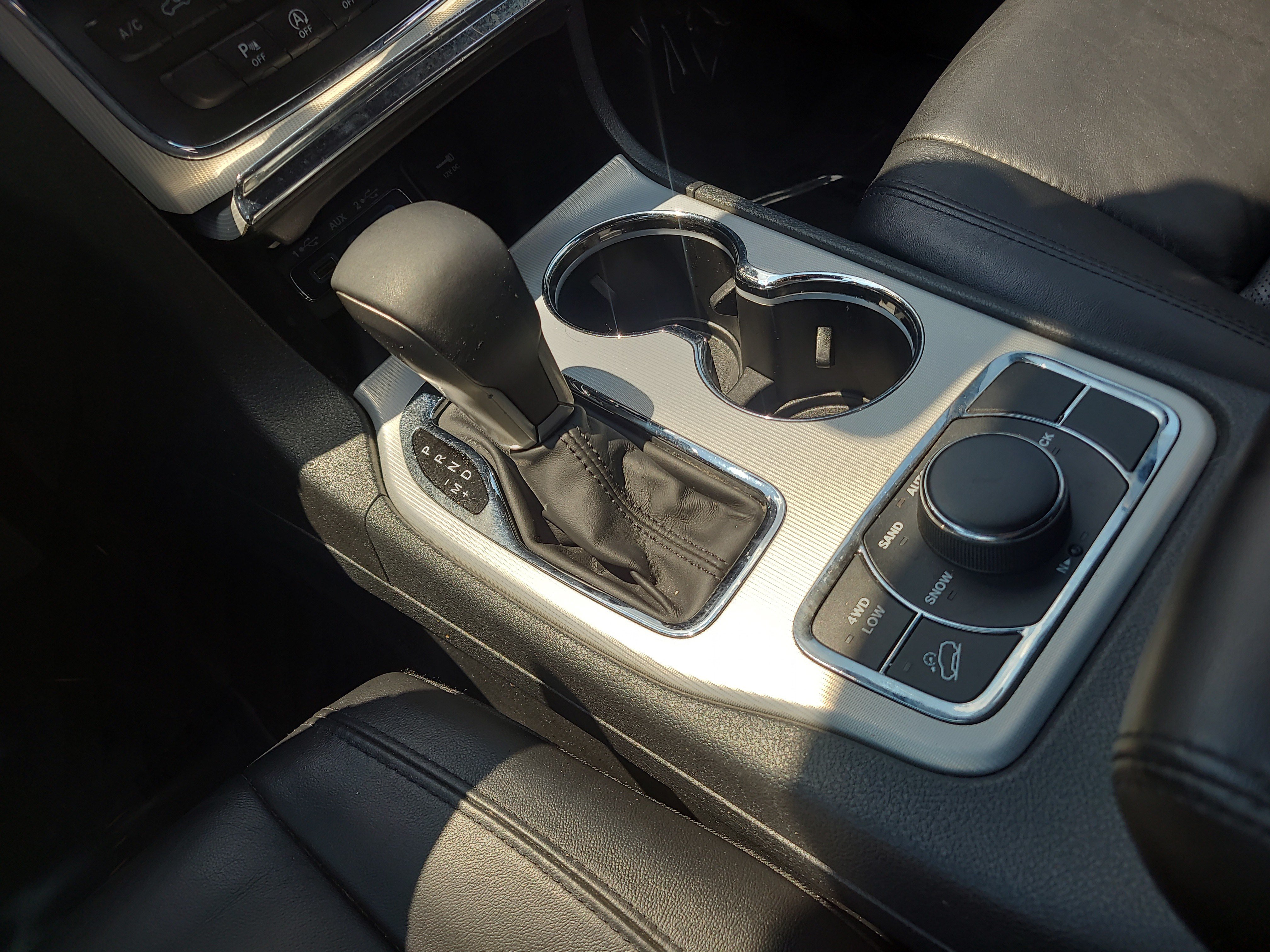 Used 2018 Jeep Grand Cherokee Limited AWD/4WD image 20