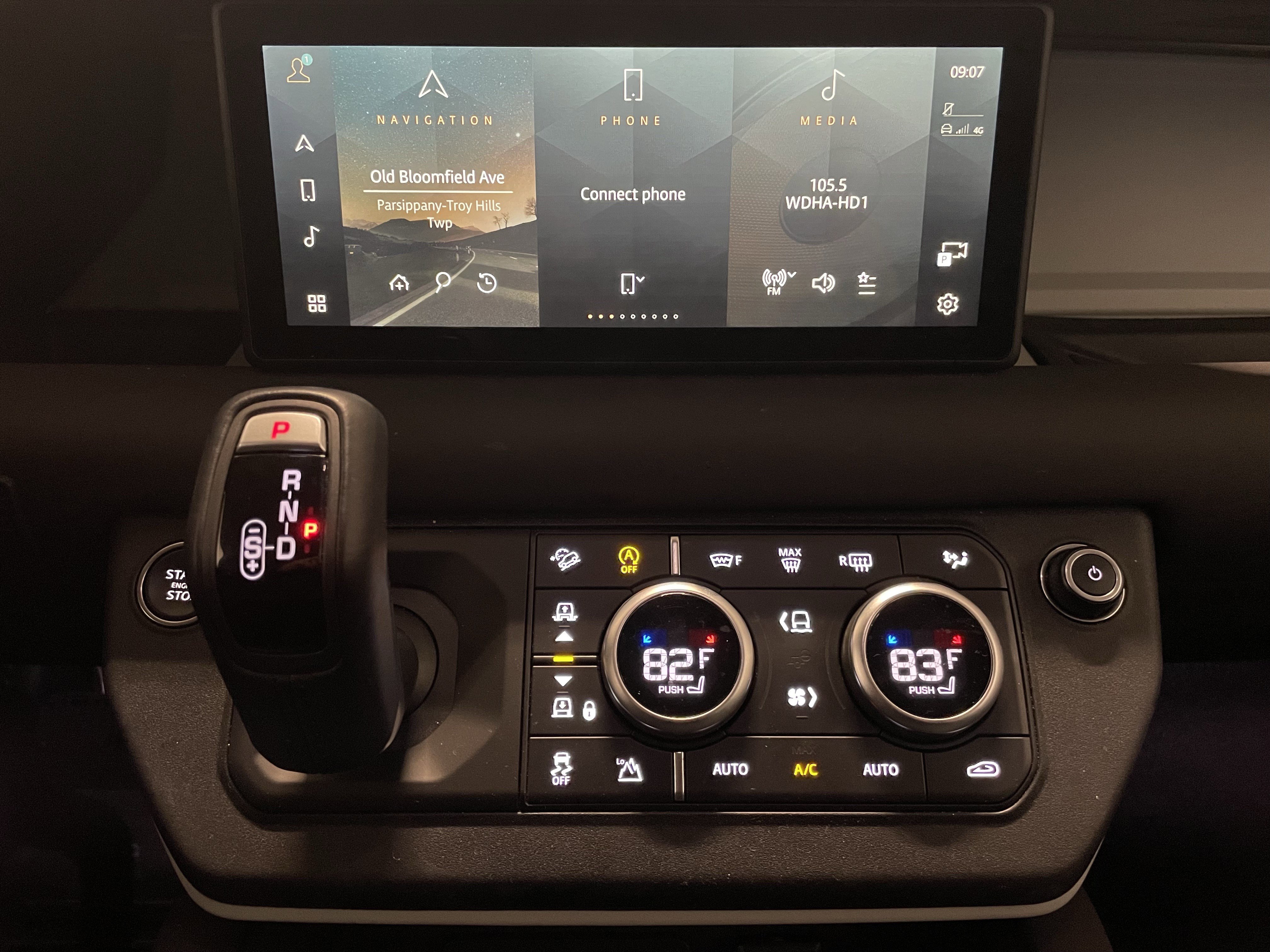 Used 2024 Land Rover Defender 110 S image 19