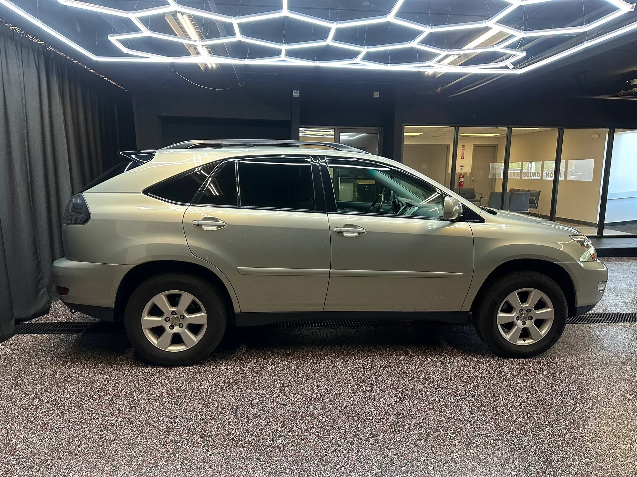 Used 2005 Lexus RX 330 AWD image 8