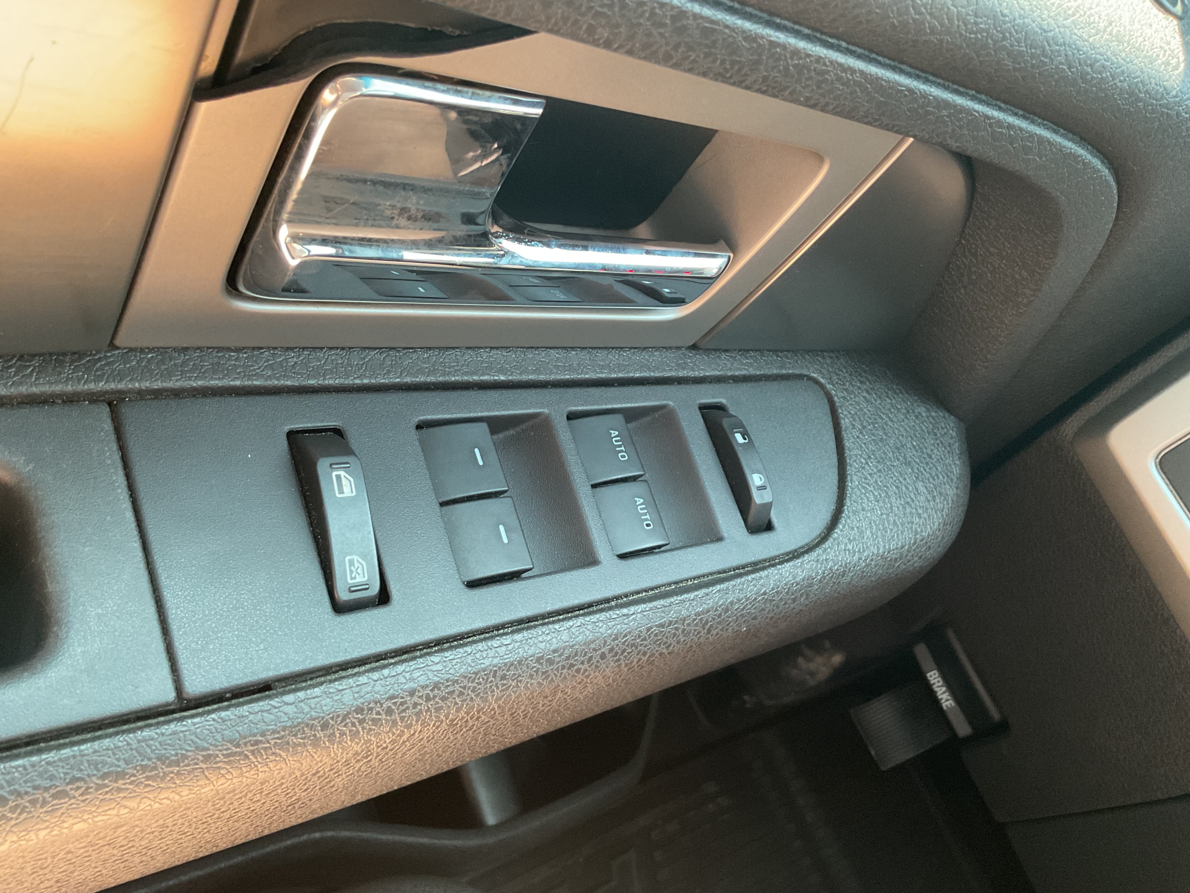 Used 2014 Ford F150 FX4 w/ Equipment Group 402A Luxury AWD/4WD image 18
