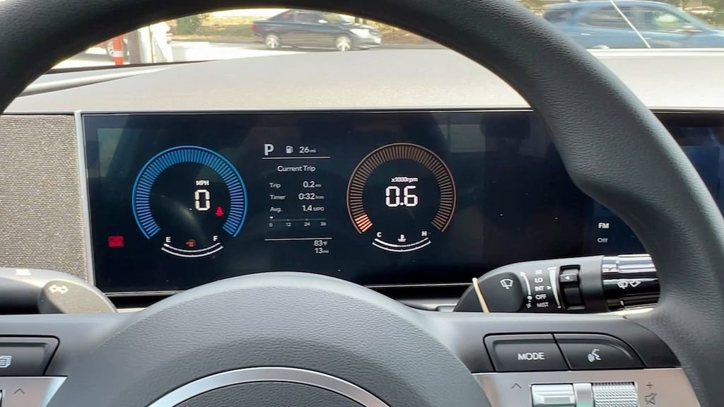 Used 2025 Hyundai Santa Cruz SE image 24