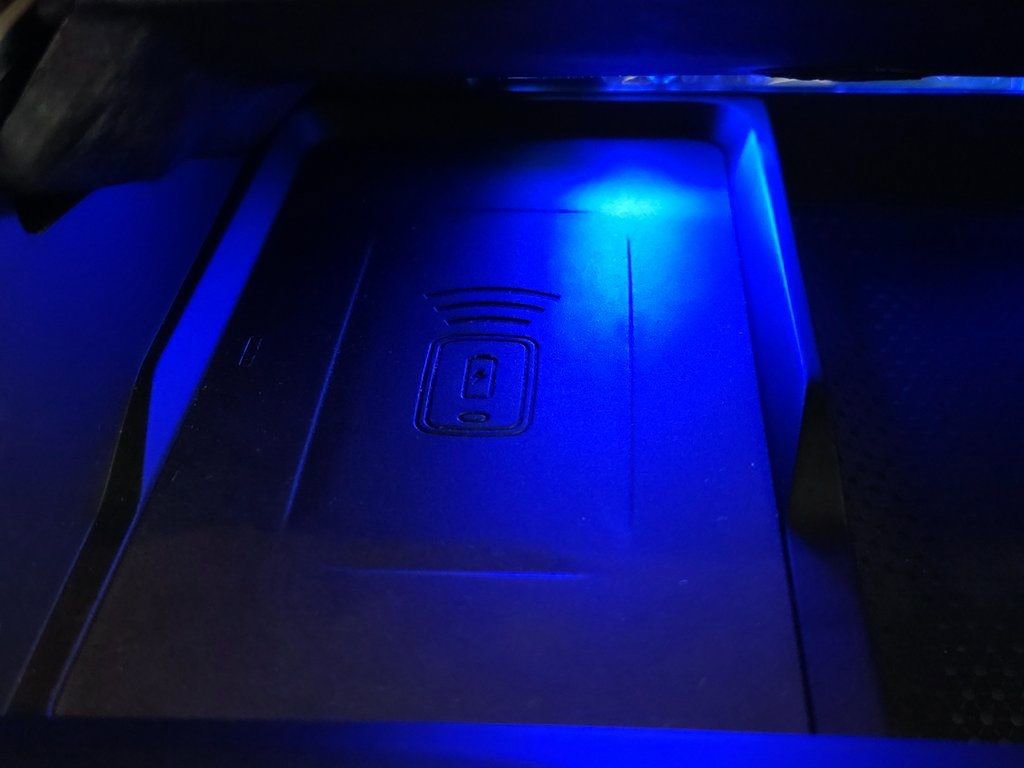 Used 2024 BMW X6 M60i w/ Dynamic Handling Package image 38