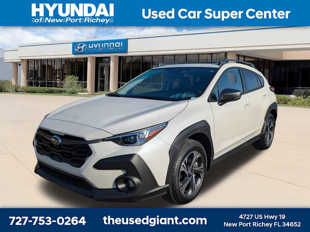 Used 2025 Subaru Crosstrek 2.0i Premium image 1