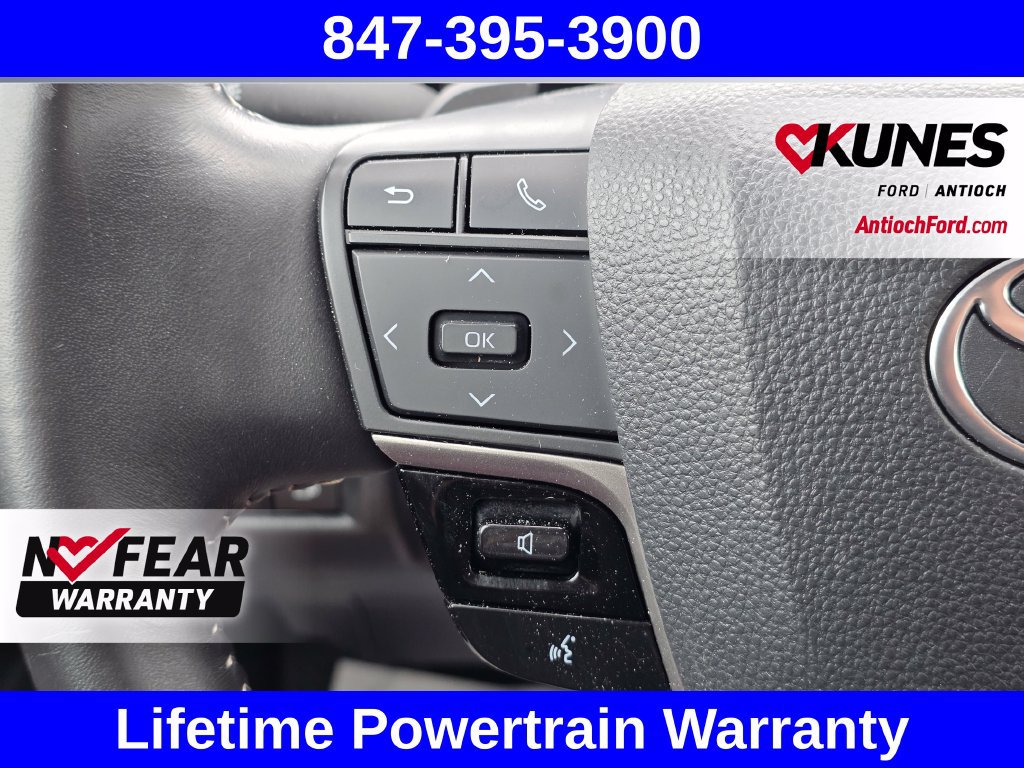 Used 2025 Toyota Camry SE FWD image 42