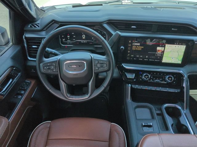 Used 2025 GMC Sierra 2500 Denali Ultimate w/ Max Trailering Package AWD/4WD image 19