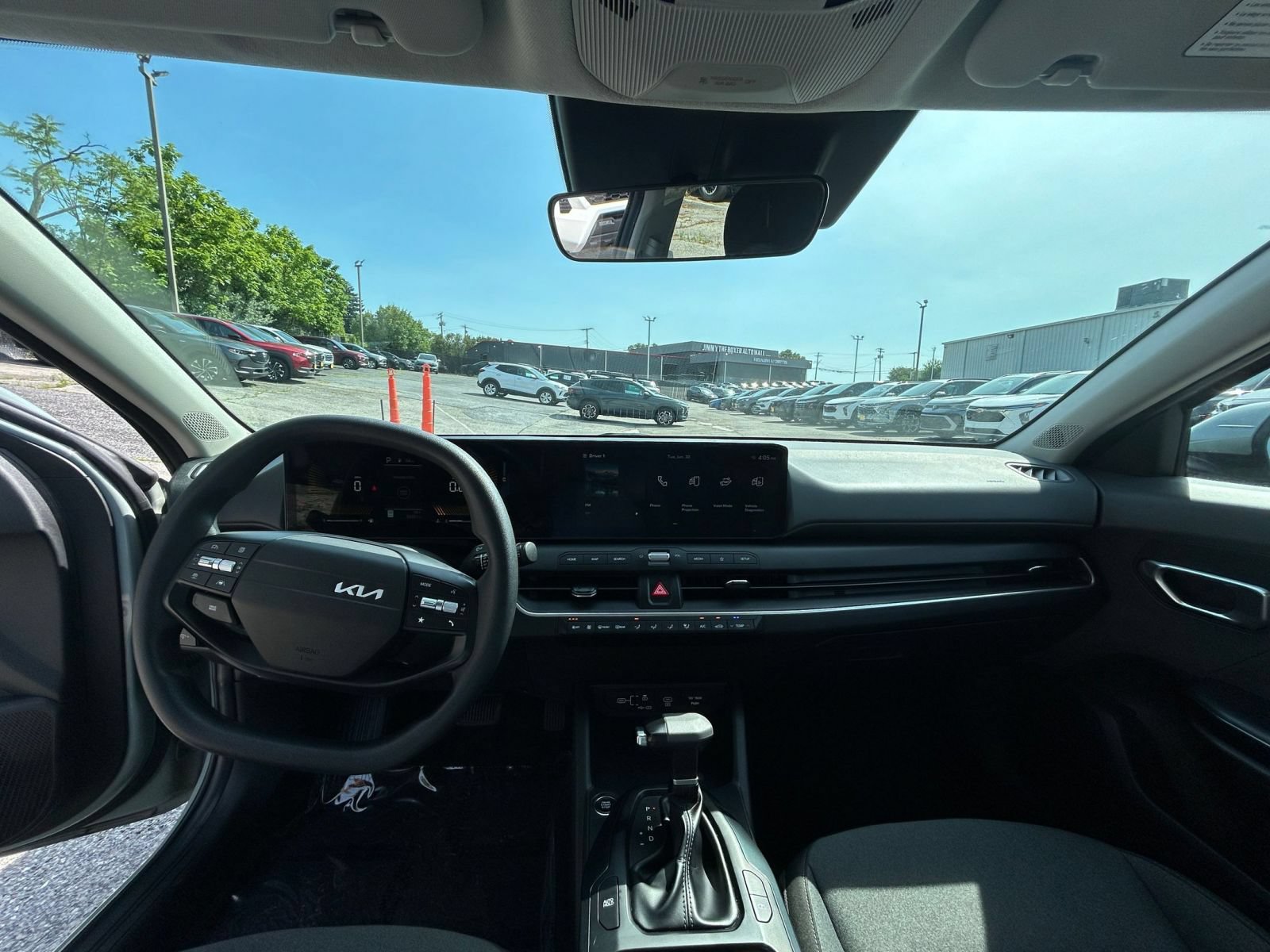 Used 2025 Kia K4 FWD image 28