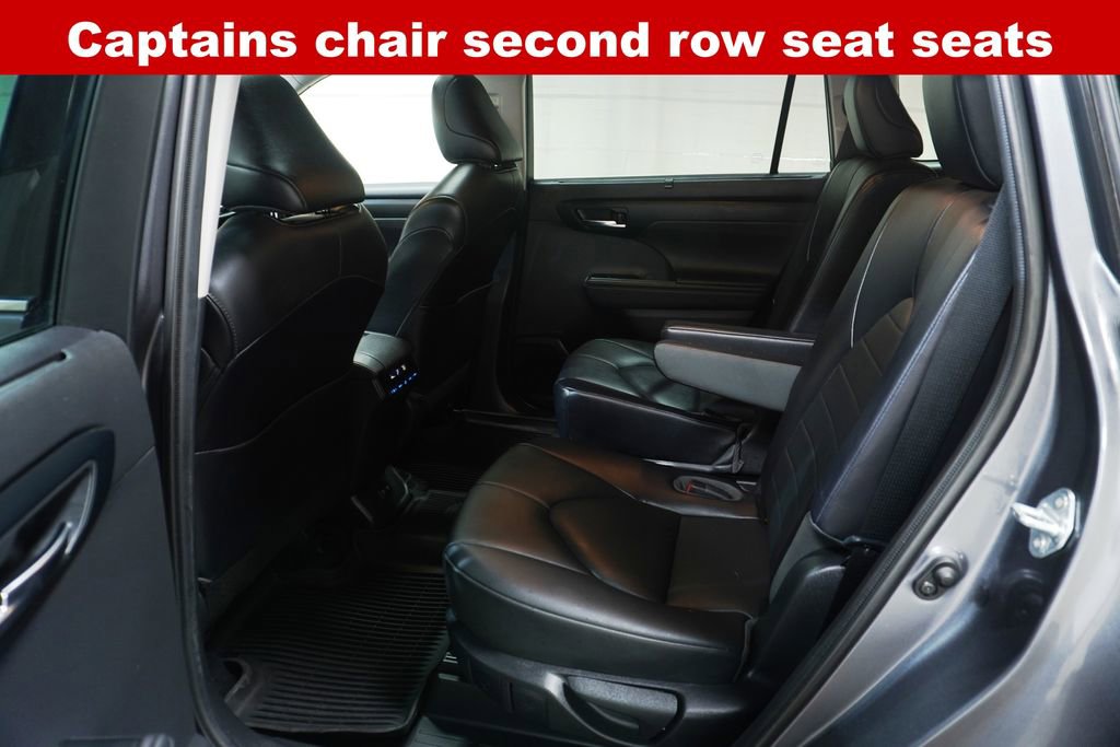 Used 2021 Toyota Highlander XLE AWD/4WD image 15