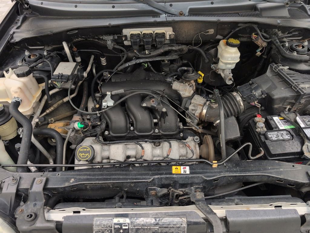 Used 2005 Ford Escape XLT image 34