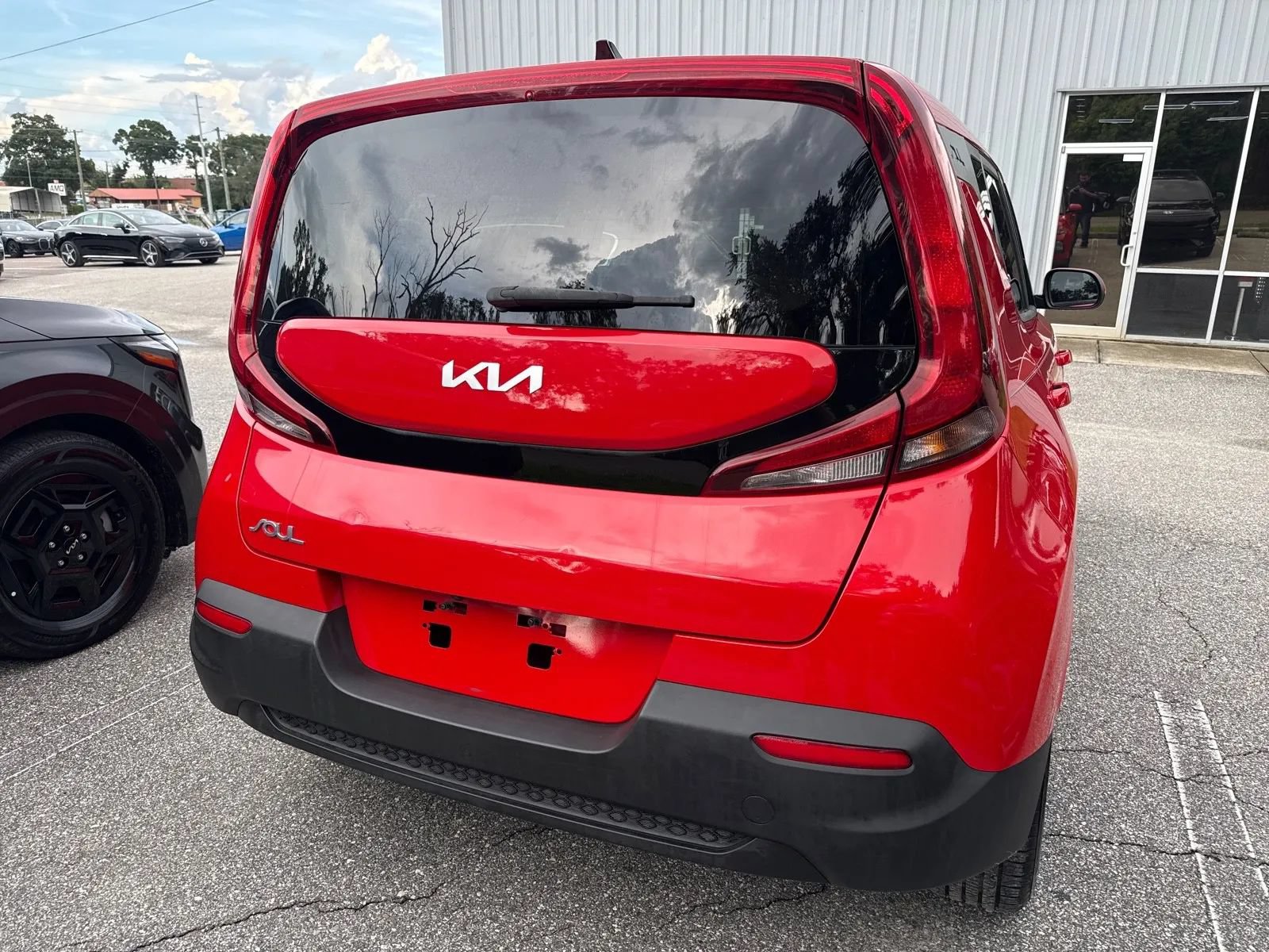 Used 2022 Kia Soul LX FWD image 8