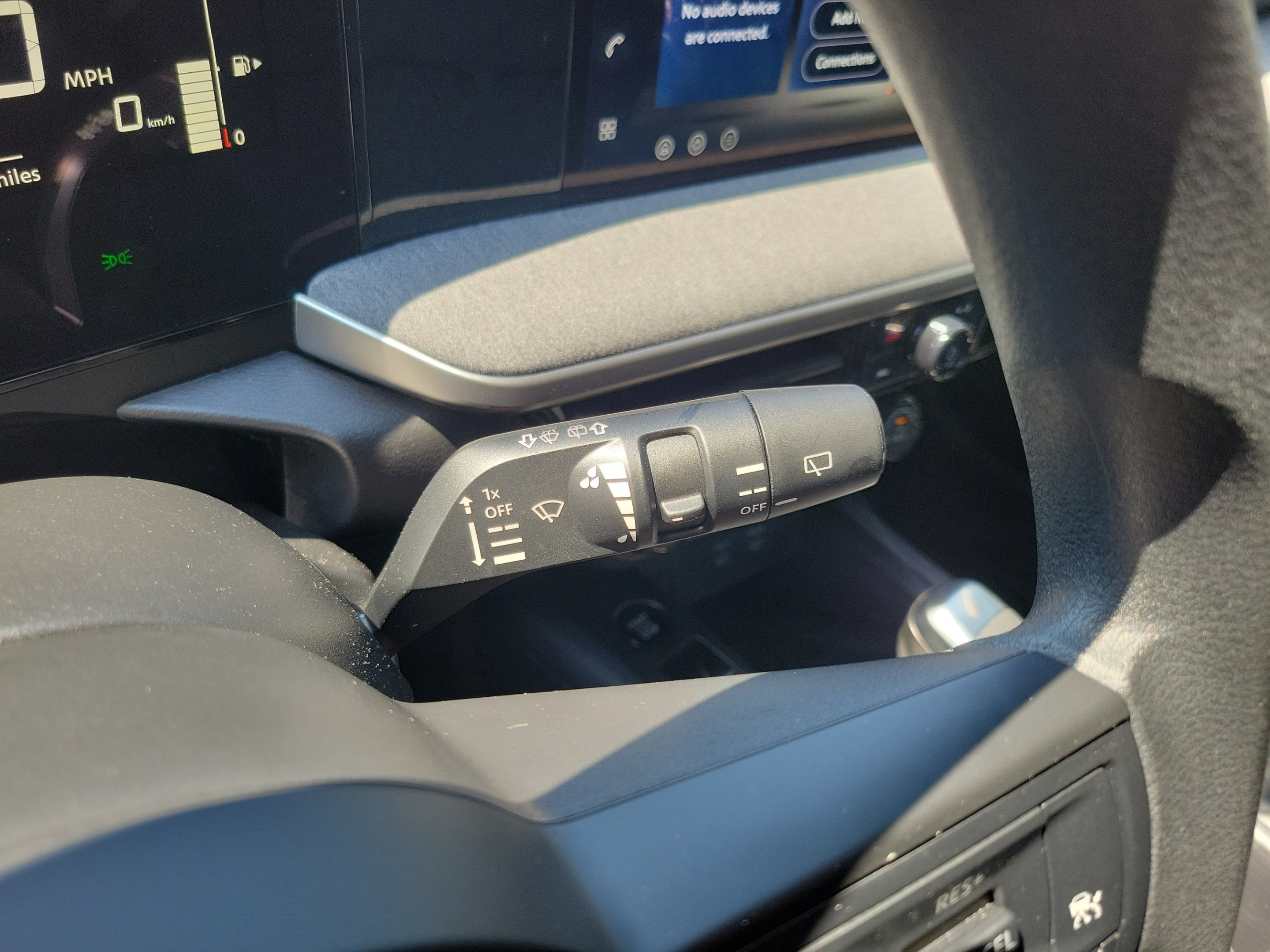 Certified 2026 Nissan Kicks SV w/ SV Premium Package FWD image 21