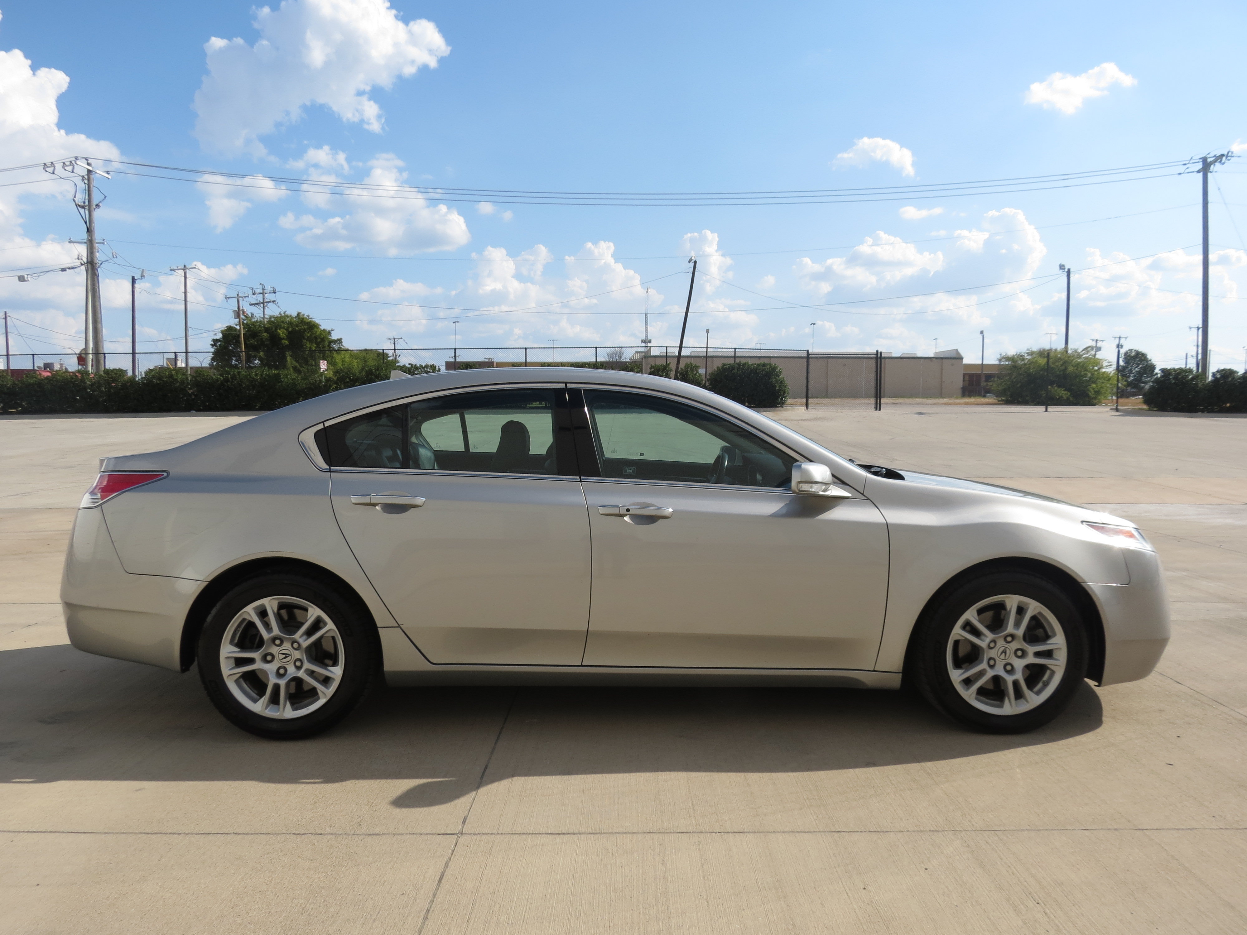Used 2011 Acura TL w/ Technology Package FWD image 6