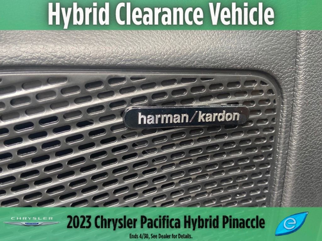 New 2023 Chrysler Pacifica Pinnacle image 40