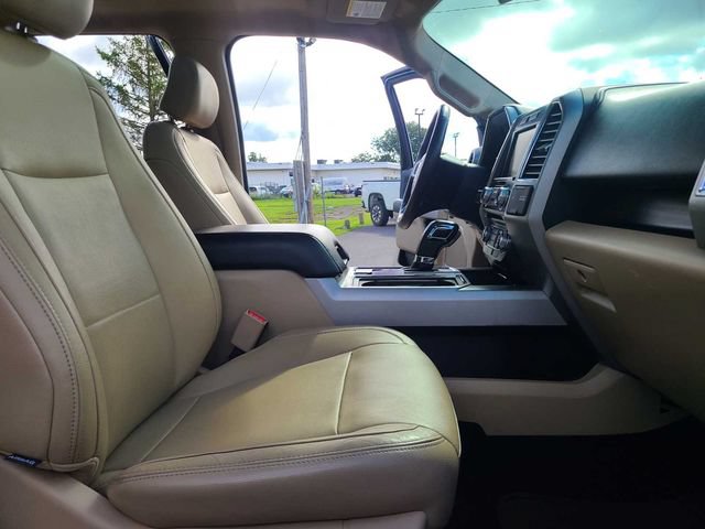 Used 2015 Ford F150 Lariat w/ Equipment Group 502A Luxury AWD/4WD image 24