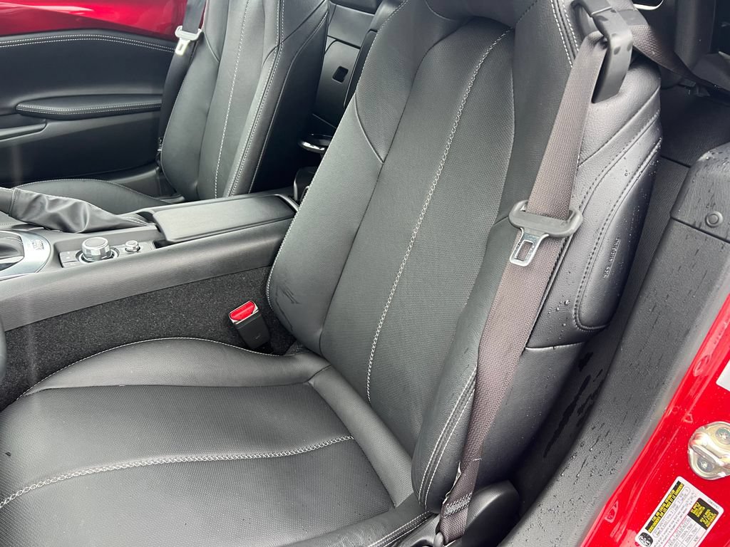 Used 2023 MAZDA MX-5 Miata Grand Touring RWD image 11