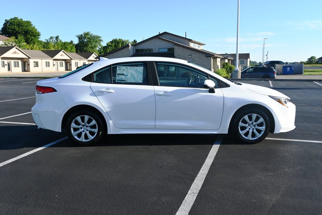 New 2026 Toyota Corolla LE FWD image 9