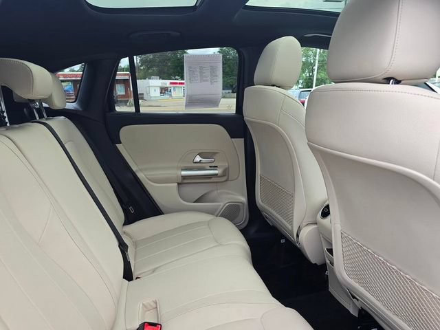 Certified 2025 Mercedes-Benz GLA 250 4MATIC image 18