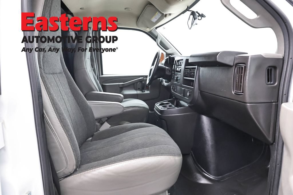 Used 2024 GMC Savana 2500 w/ Driver Convenience Package RWD image 21