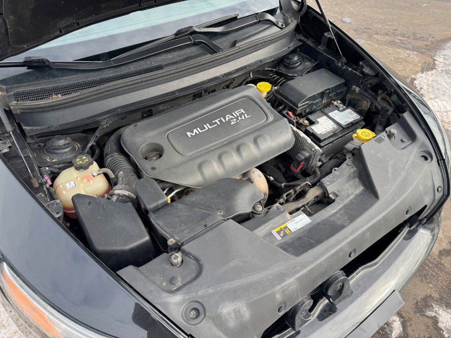 Used 2014 Jeep Cherokee Sport image 24