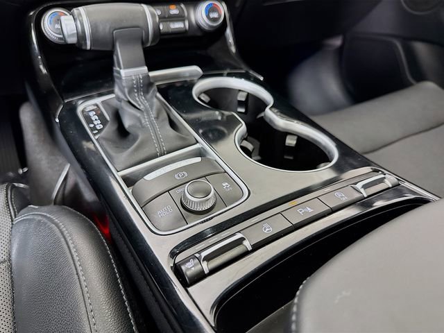 Used 2018 Kia Stinger Premium image 25