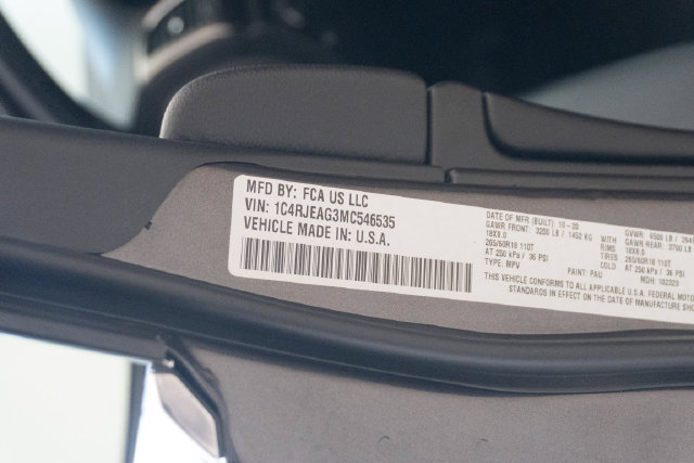 Used 2021 Jeep Grand Cherokee Laredo RWD image 26