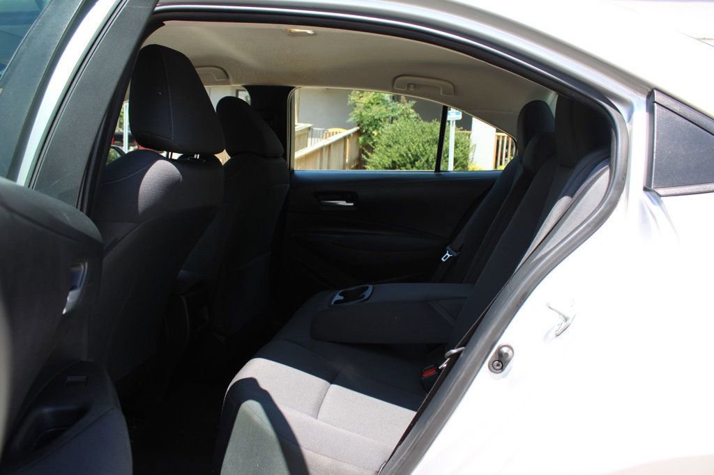 Used 2021 Toyota Corolla LE image 18