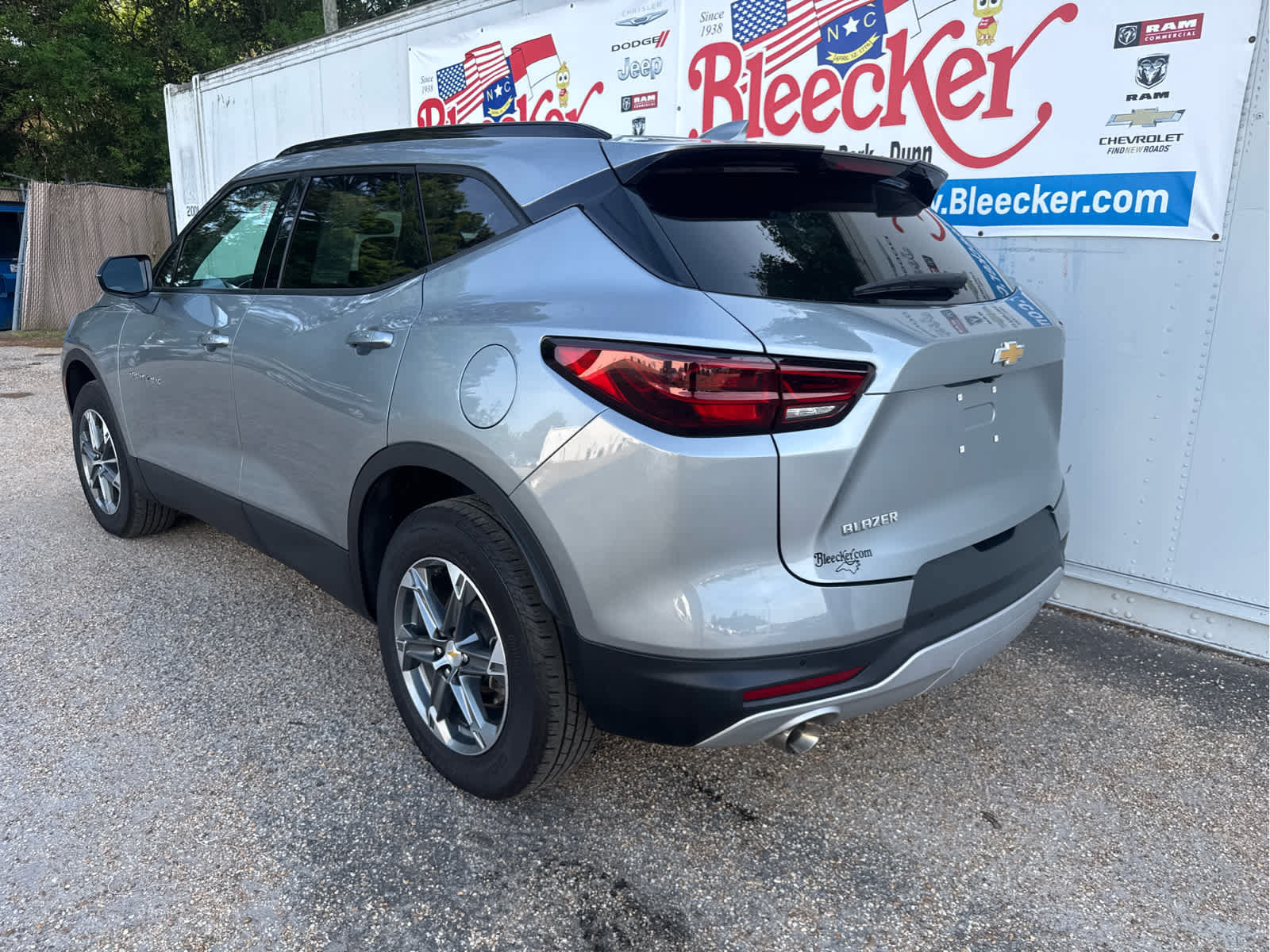Used 2024 Chevrolet Blazer LT w/ Convenience Package FWD image 9