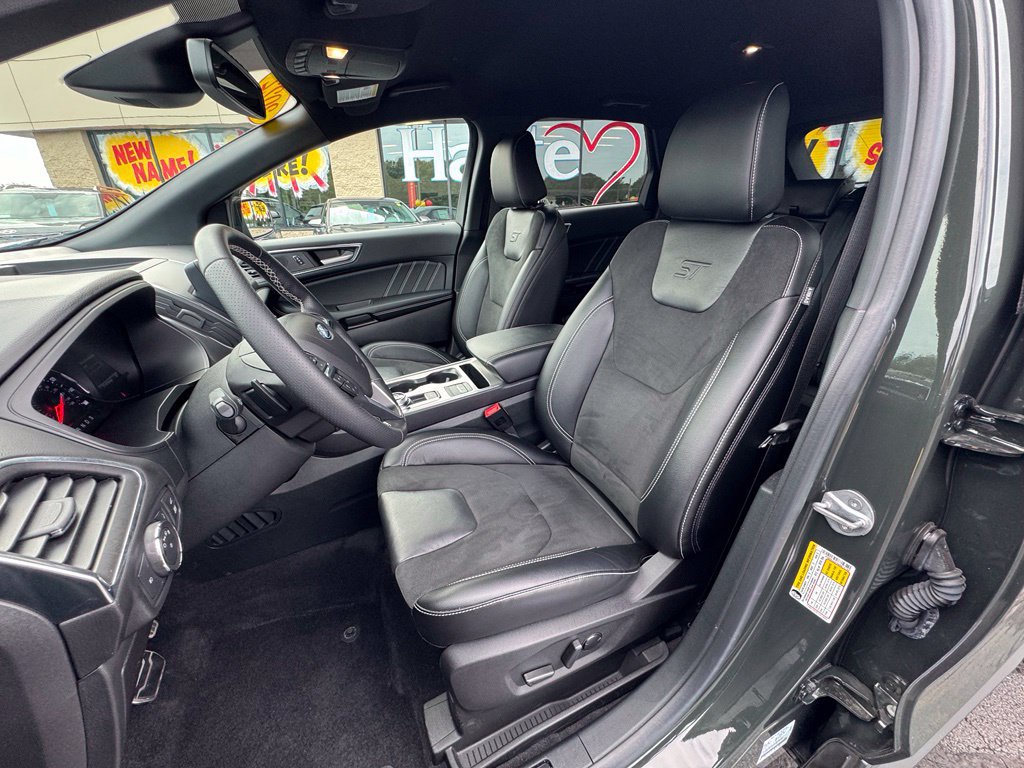 Used 2022 Ford Edge ST AWD/4WD image 35