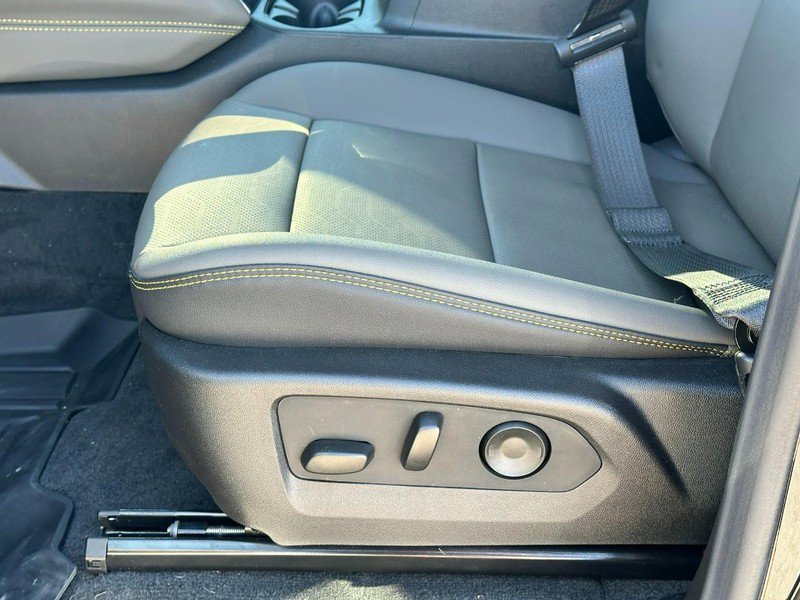 Used 2025 Chevrolet Colorado ZR2 w/ Technology Package image 19