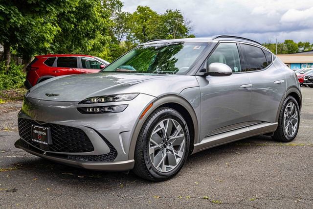 Used 2024 Genesis GV60 RWD image 3