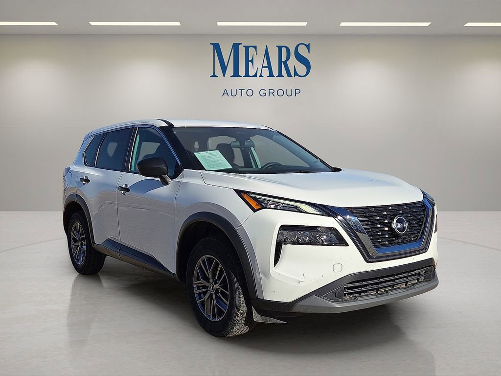 Used 2023 Nissan Rogue S image 7