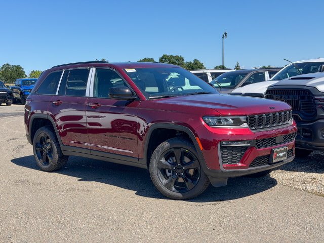 New 2026 Jeep Grand Cherokee Limited w/ Limited Altitude Package AWD/4WD image 2