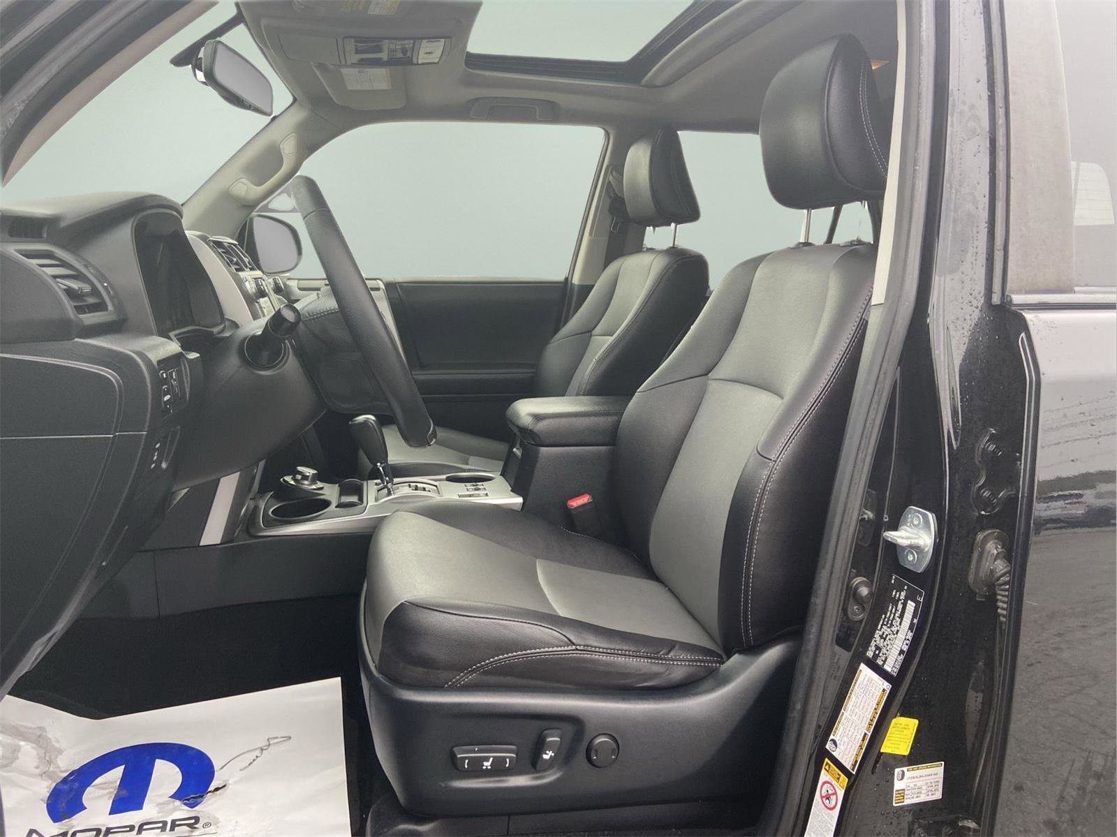Used 2018 Toyota 4Runner SR5 Premium AWD/4WD image 21