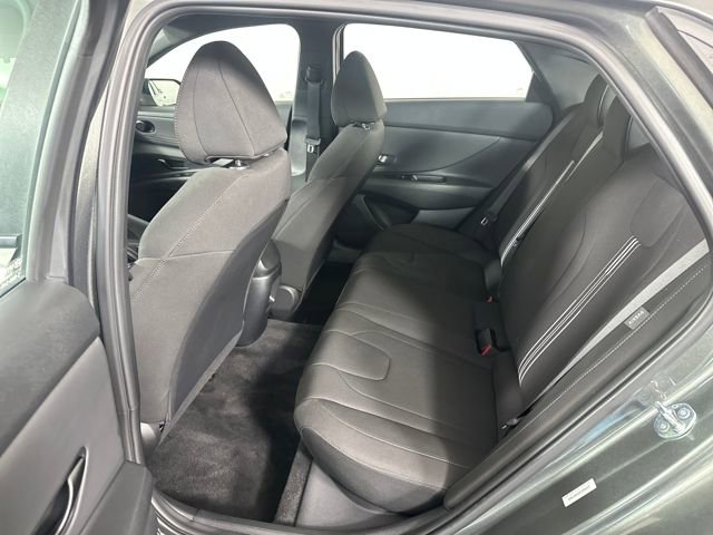 Certified 2025 Hyundai Elantra Sport image 25