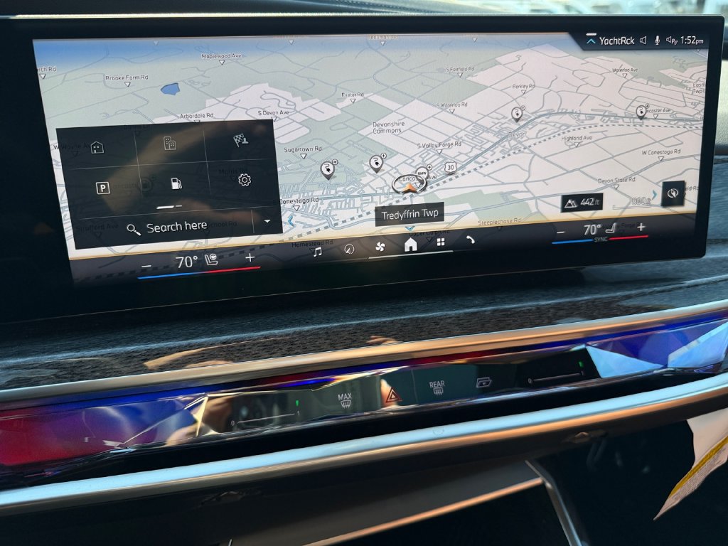 Certified 2026 BMW 750e xDrive AWD/4WD image 21