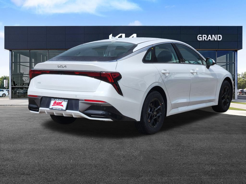 New 2026 Kia K5 LXS FWD image 5