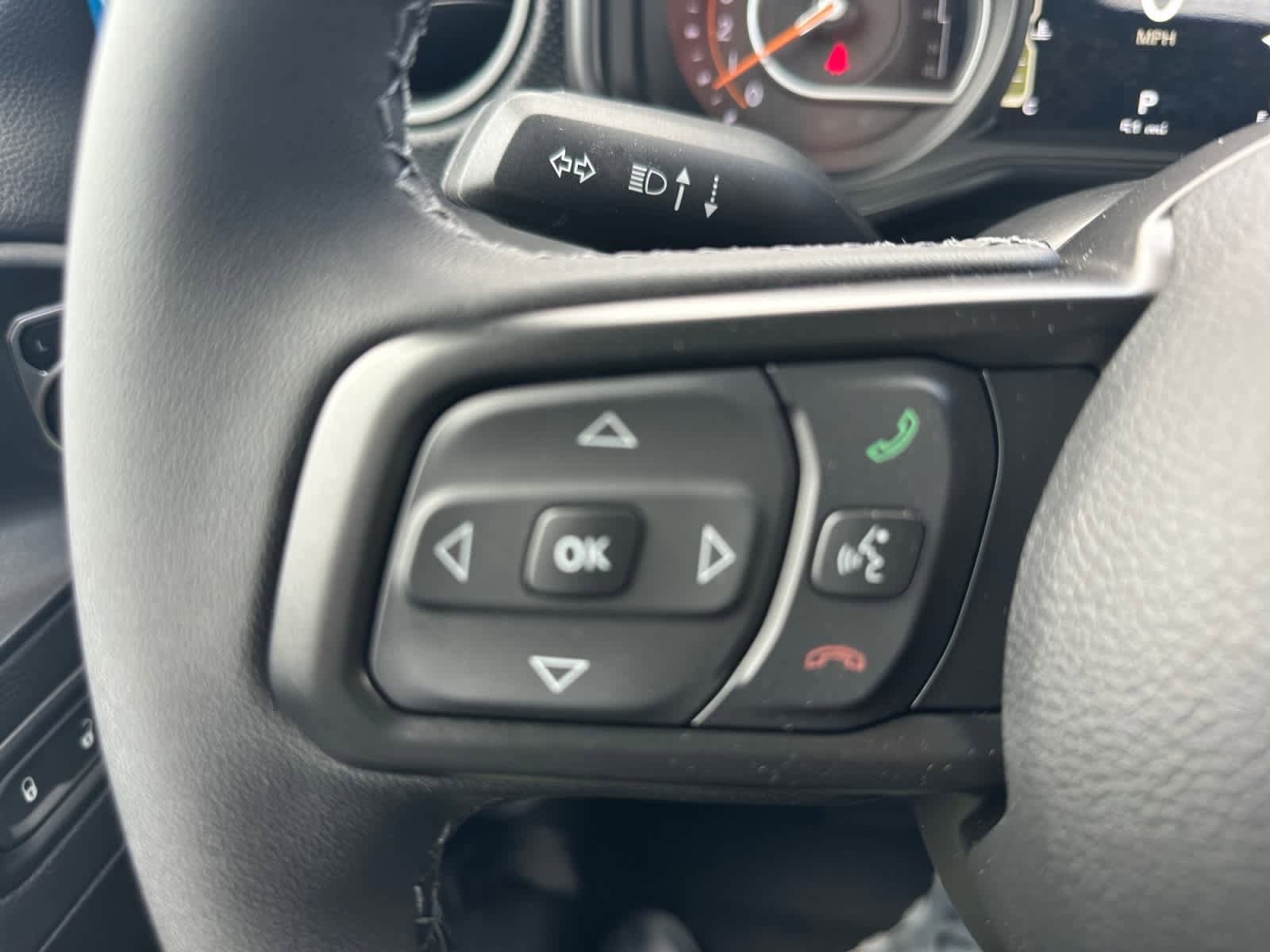 New 2025 Jeep Gladiator Rubicon w/ Safety Group AWD/4WD image 28