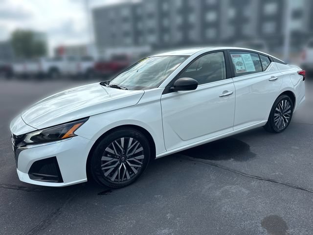 Used 2025 Nissan Altima 2.5 SV