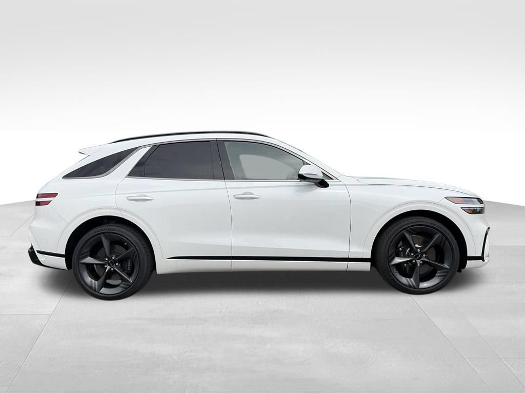 Certified 2026 Genesis GV70 2.5T Sport Prestige AWD/4WD image 2