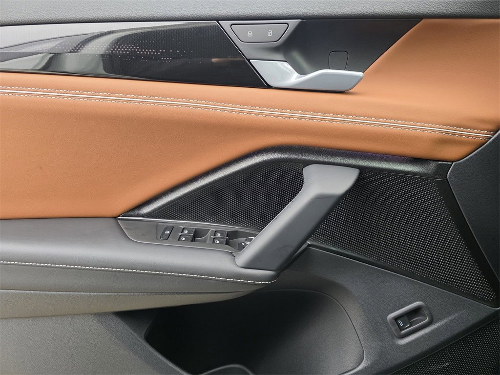 New 2026 Volkswagen Tiguan SEL R-Line image 20