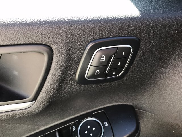 Used 2024 Ford Escape Platinum AWD/4WD image 31
