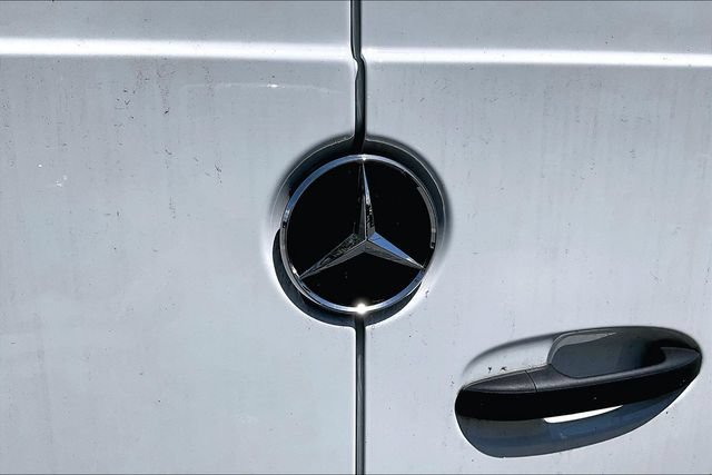 Used 2025 Mercedes-Benz Sprinter 2500 image 21