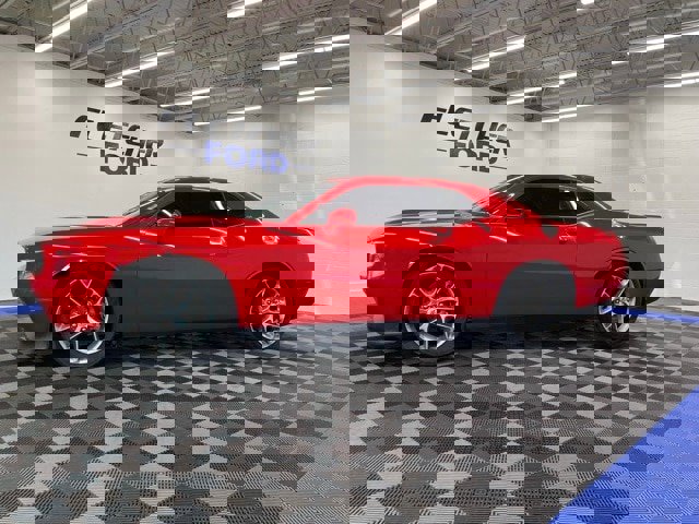 Used 2023 Dodge Challenger GT image 3
