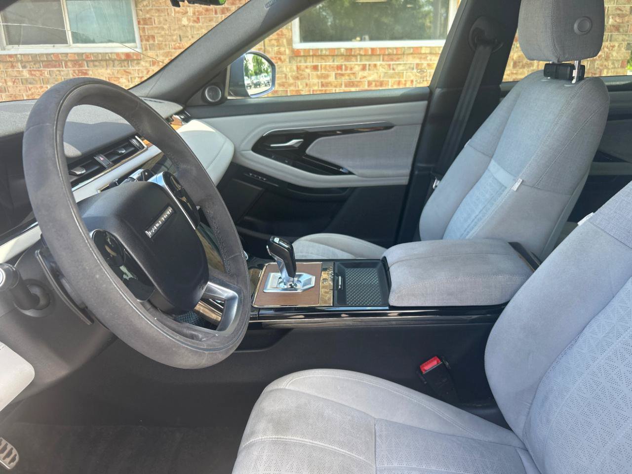 Used 2020 Land Rover Range Rover Evoque R-Dynamic HSE AWD/4WD image 19