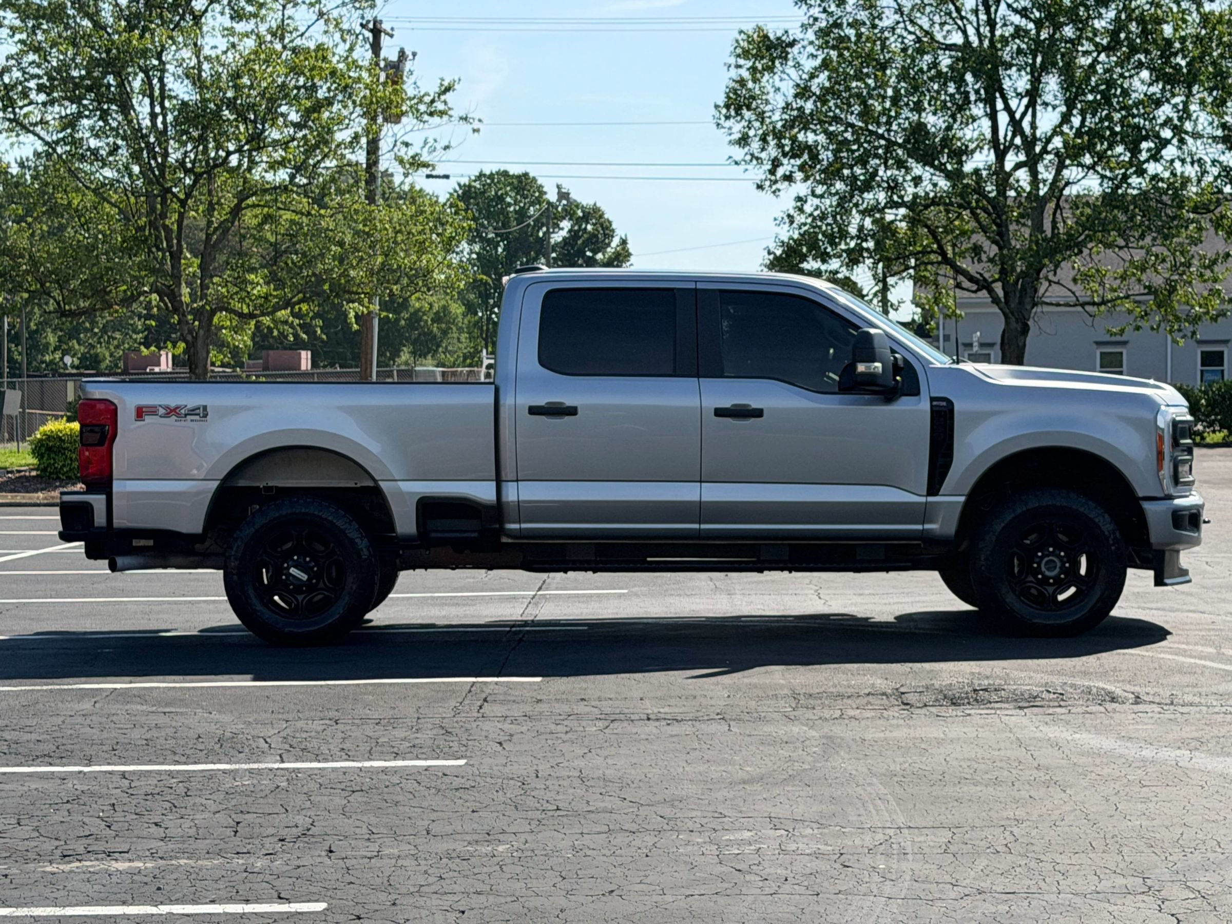 Used 2023 Ford F250 XL w/ STX Appearance Package AWD/4WD image 5